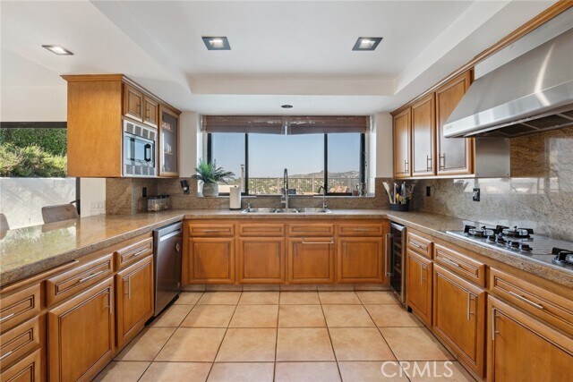 Building Photo - 4372 Park Vicente