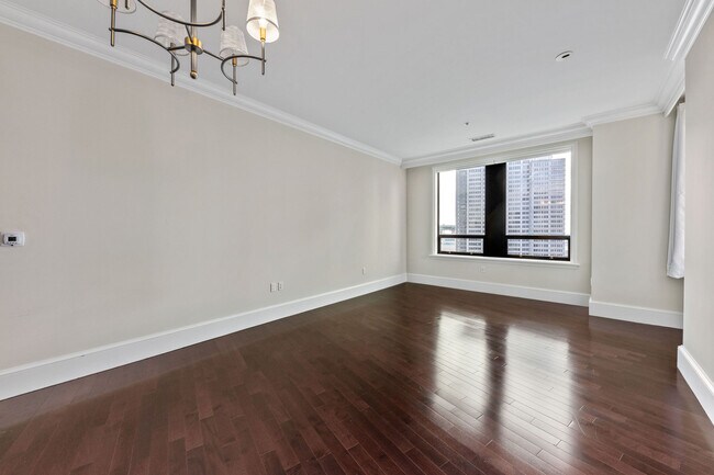 Building Photo - 690 Market St