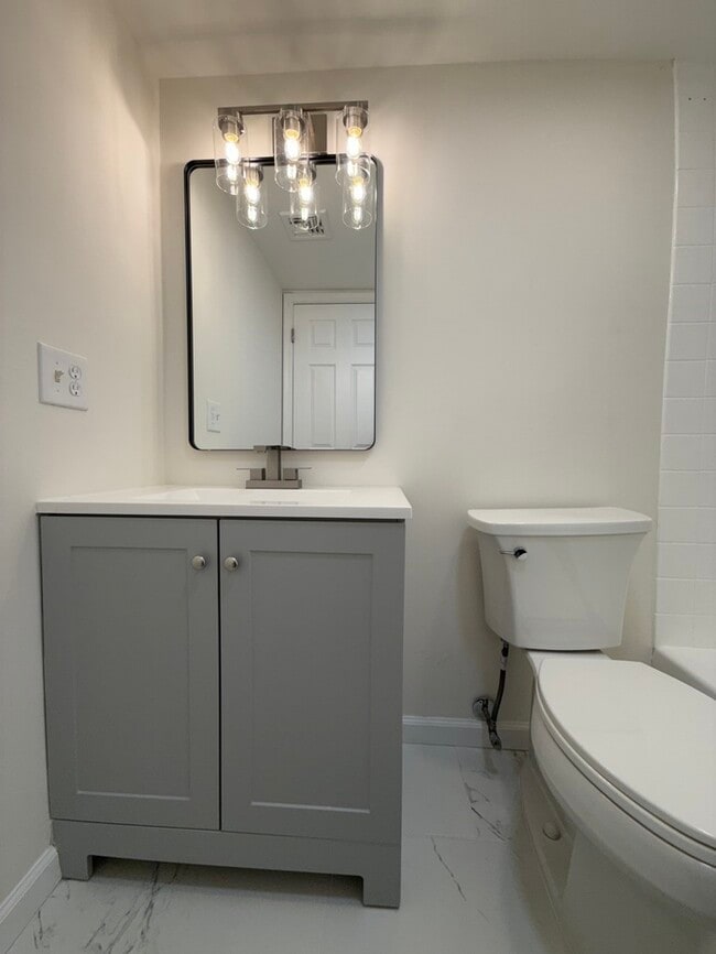 Building Photo - 1434 Mediterranean Ave