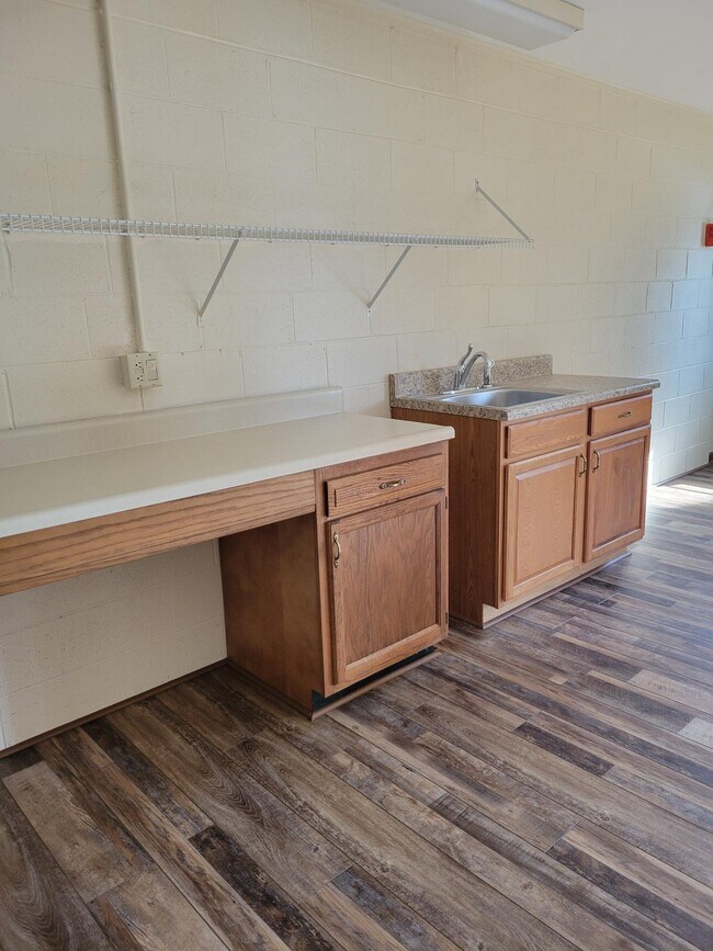 Building Photo - 116 Knollwood Ln