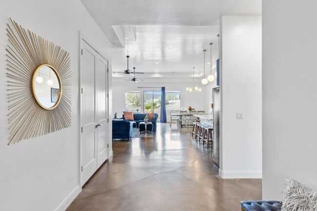 Building Photo - 3252 S 4900 W