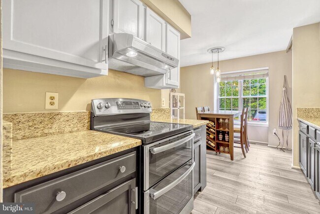 Building Photo - 10431 Todman Landing Ct