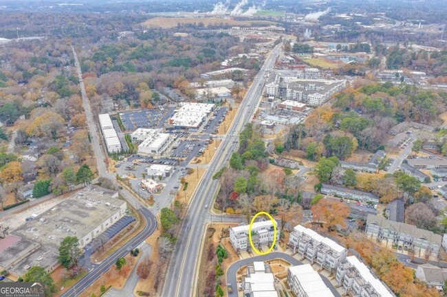 Building Photo - 2083 Holtz Ln