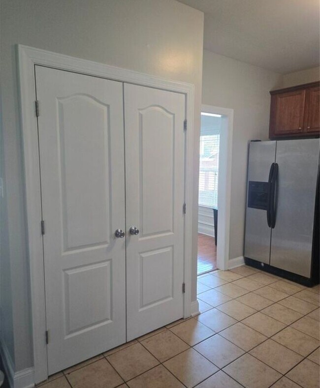 Building Photo - 7290 Sandcastle Ln