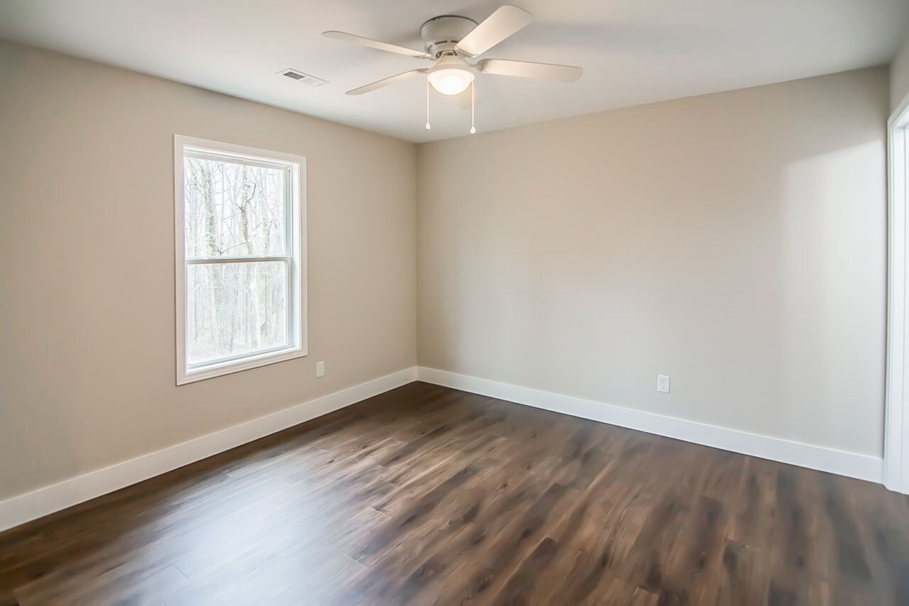Bedroom 1 (Master) - 54 Creekside Ln