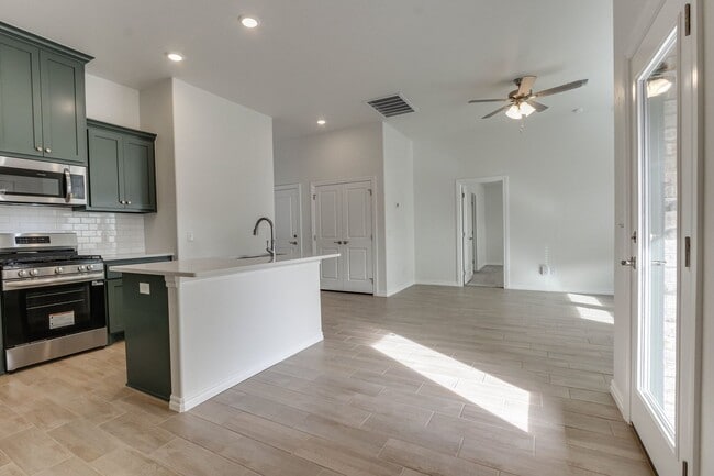 Building Photo - New construction in Britton Farms