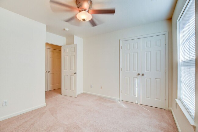 Building Photo - 320 Garcia Dr
