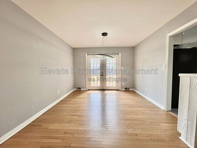 Building Photo - 2924 NW 71st St