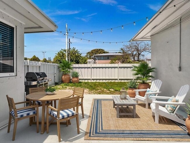 Building Photo - 54 SW 16th St