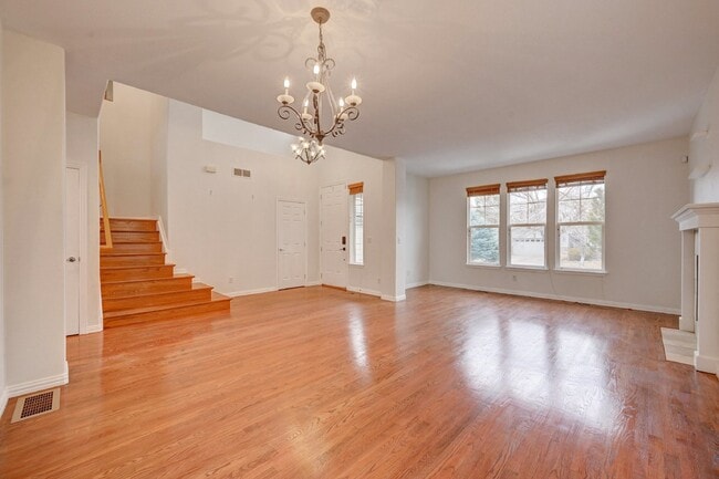 Building Photo - $3,995.00 - 5 Bedrooms, 4 Bathrooms, Single Family Home in Highlands Ranch with Fenced Yard!