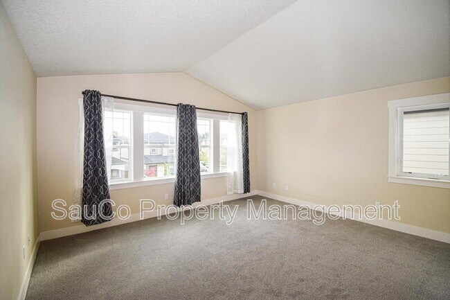 Building Photo - 14983 NW Cosmos St