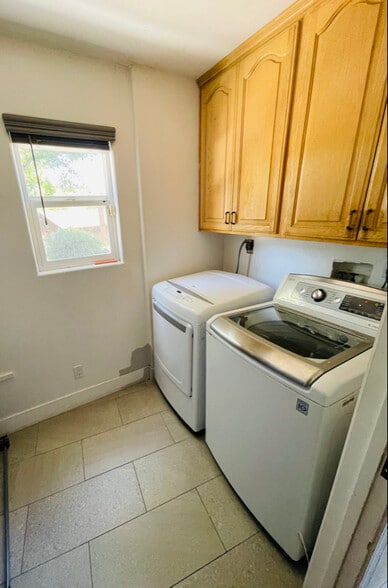 Building Photo - 6848 Sutter Ave