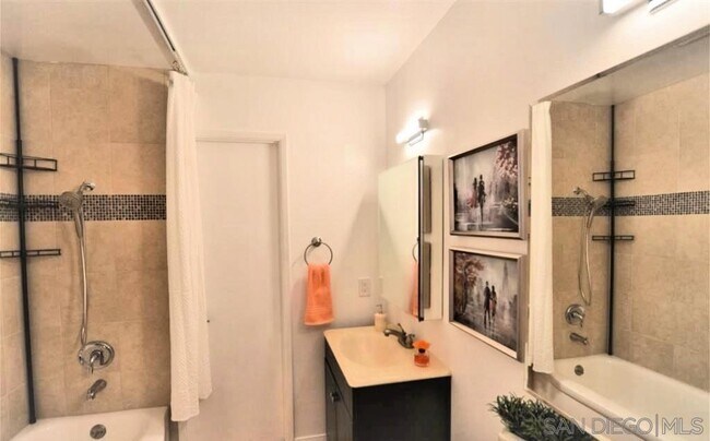 Building Photo - 3610 Gaylord Ct