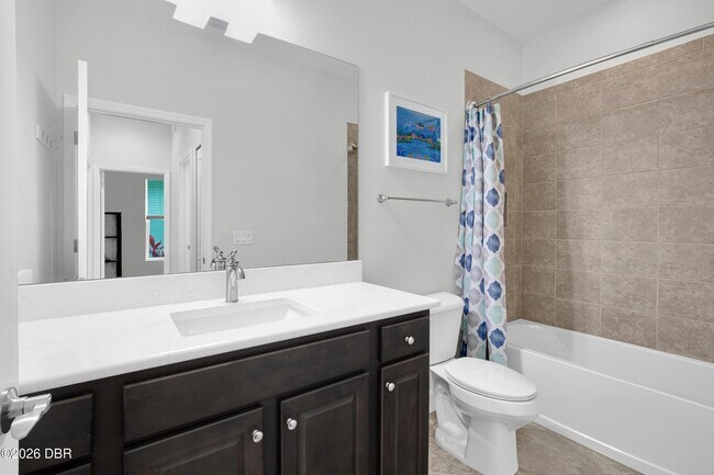 Building Photo - 358 Good Life Wy