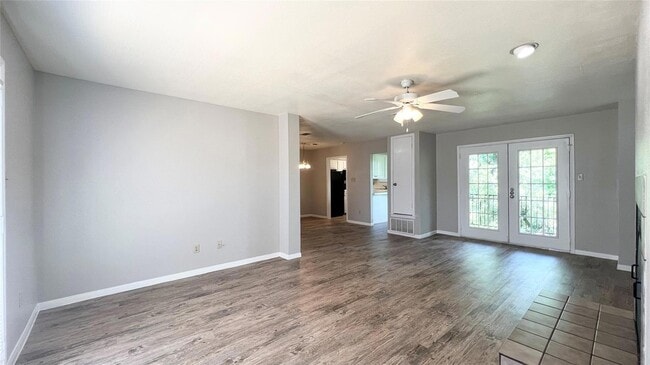 Building Photo - 9201 Simmons Rd