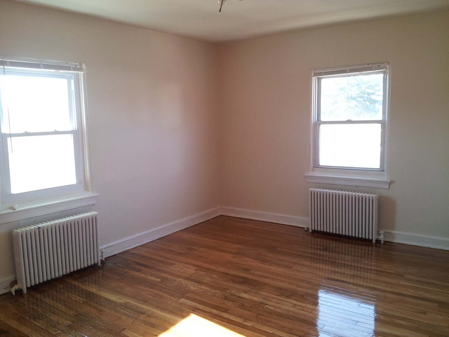 Building Photo - 220 Allison St NW