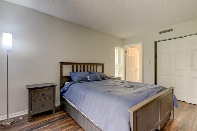 Building Photo - 90 S Highland Ave