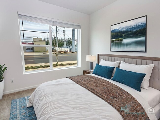 Building Photo - Bright 2-Bedroom, 2.5-Bathroom Home in Hillsboro