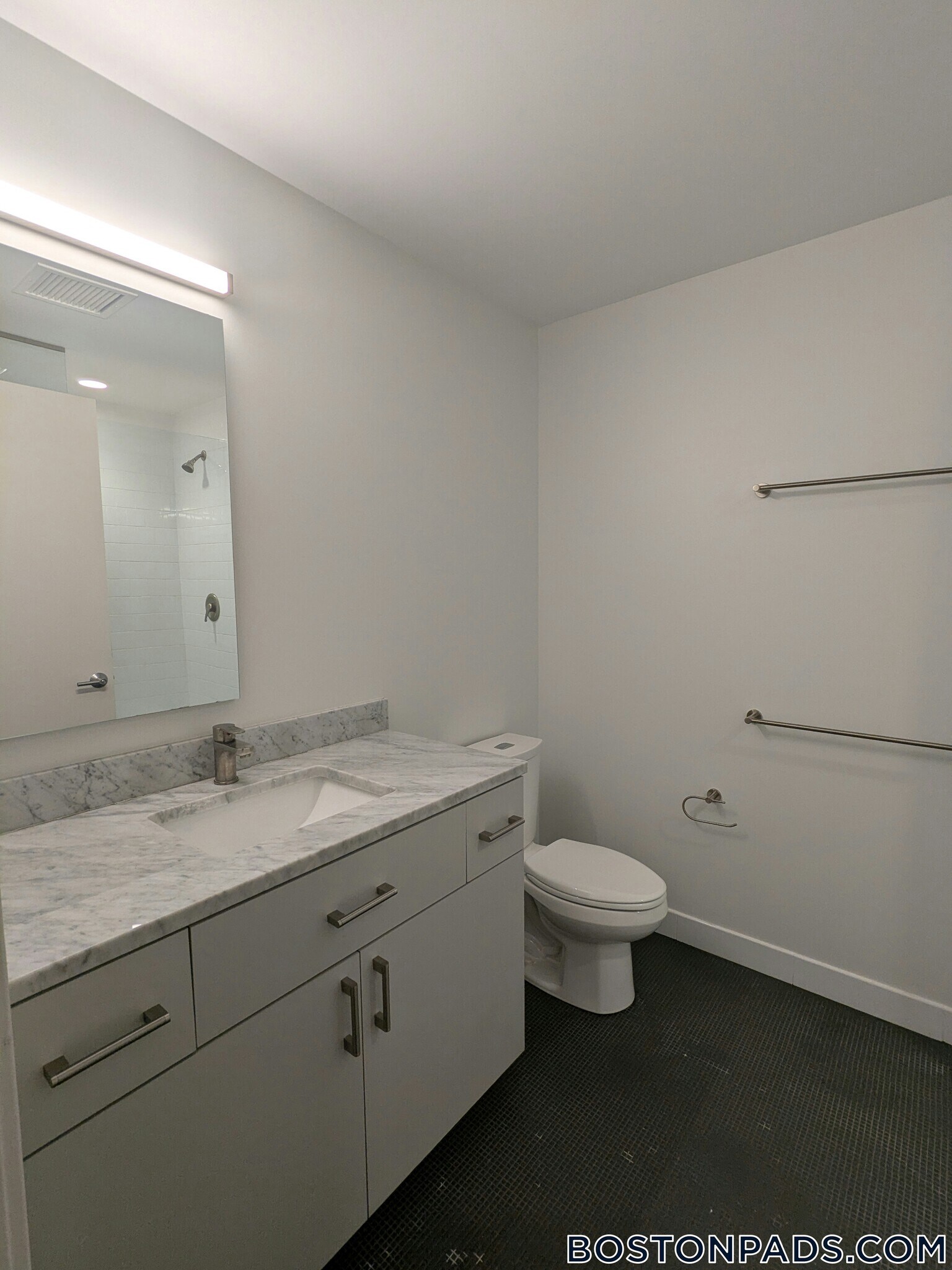 Building Photo - 55 Brighton Ave