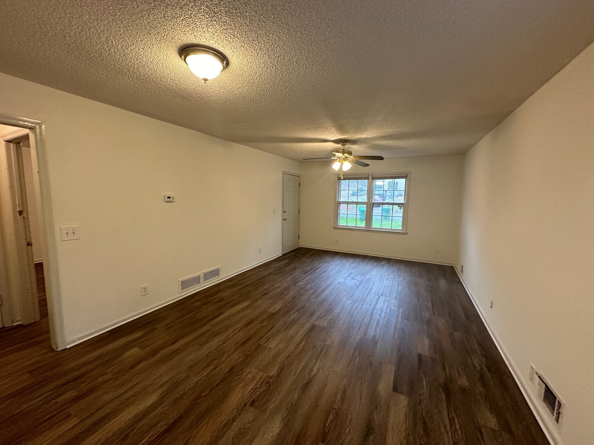 Living Room - 195 N Etowah Dr