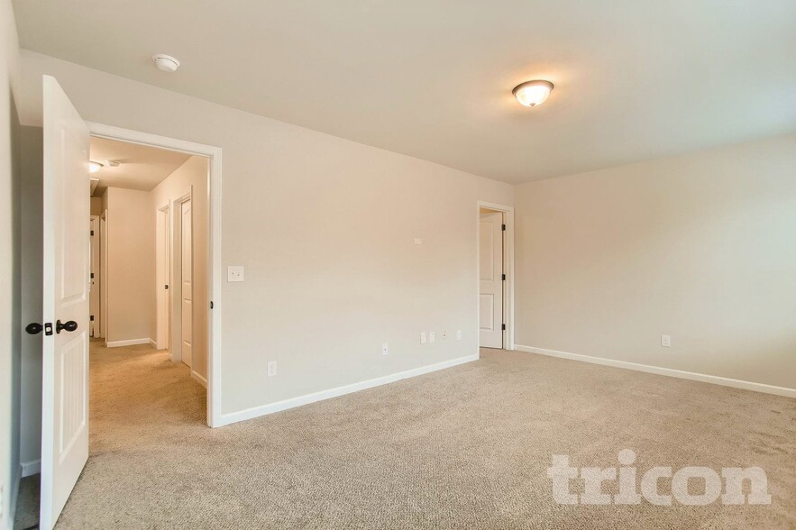Building Photo - 169 Magnaview Dr