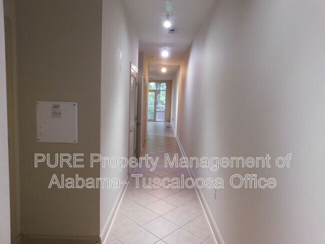 Building Photo - 1510 9th St