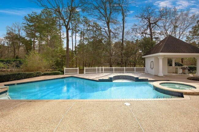 Building Photo - 83 S Longspur Dr