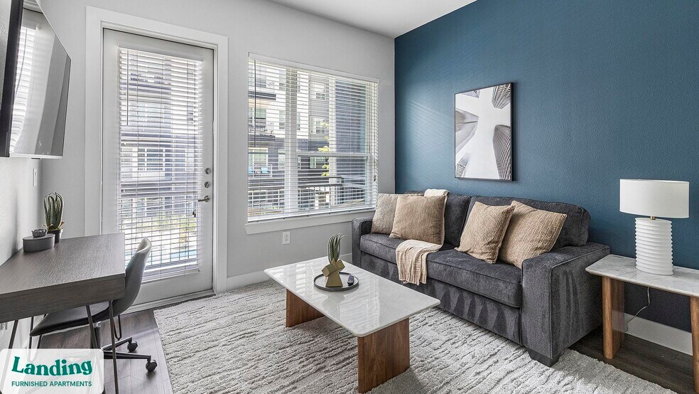 Primary Photo - 3501 Ross Ave