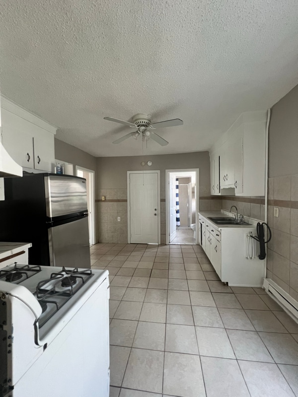 Building Photo - 367 Zion St