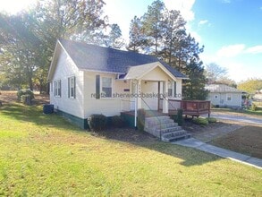 Building Photo - 504 E Atlantic St