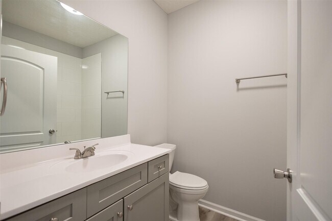 Building Photo - 2321 Trenton Ln