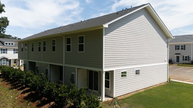 Building Photo - 111 Pendleton Place Way