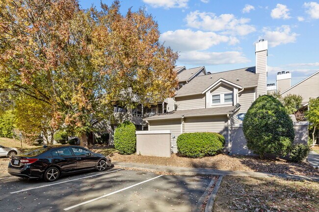 Building Photo - 2505 Stockbridge Dr