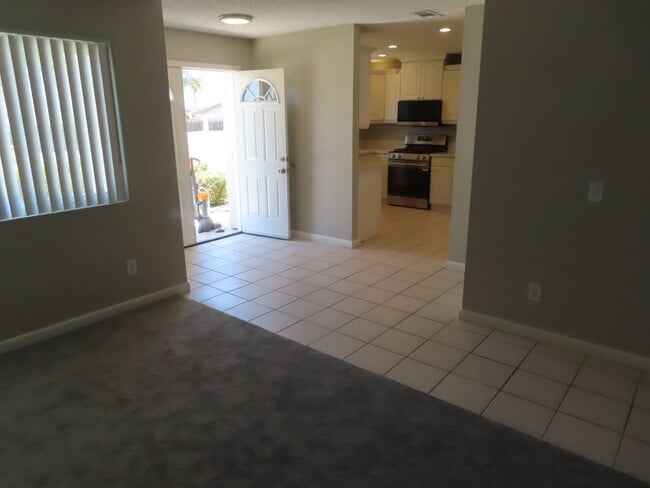 Building Photo - Four Bedroom Home in Oceanside