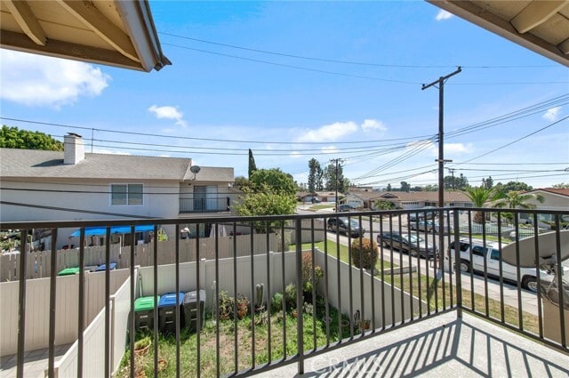 Building Photo - 14732 Del Amo Ave