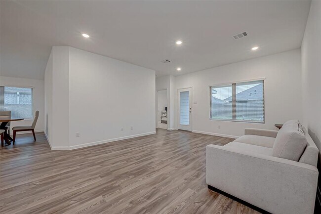 Building Photo - 3712 Windy Brk Rd