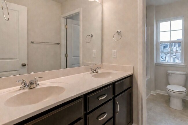 Building Photo - 1208 Craigmeade Dr