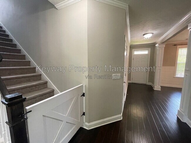 Building Photo - 546 Bunchgrass St