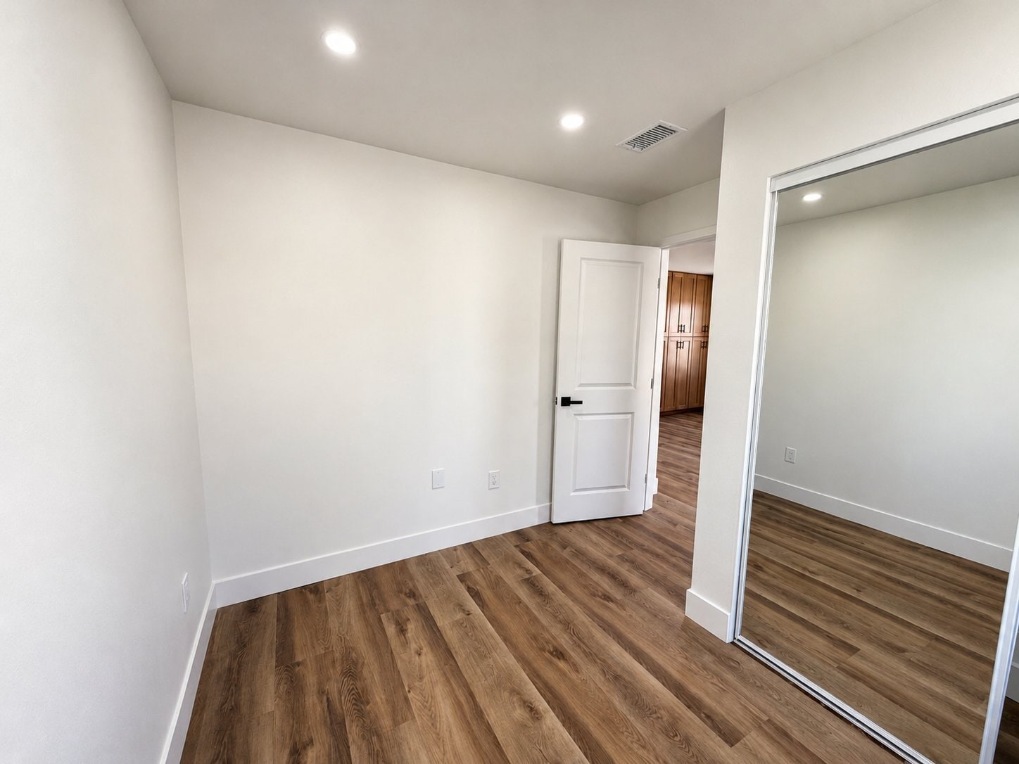 Building Photo - 8806 Chantry Ave