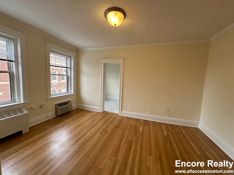 Building Photo - 22 Chauncy St