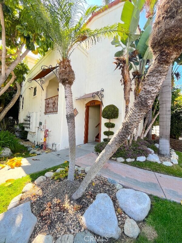 Building Photo - 248 W Avenida Palizada