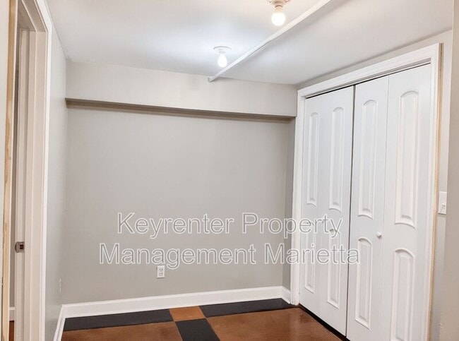 Building Photo - 2771 Stonecreek Rd