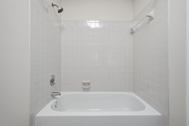 Building Photo - 349 Primrose Cir