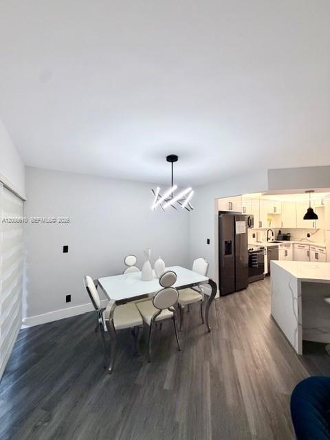 Building Photo - 5800 Camino Del Sol