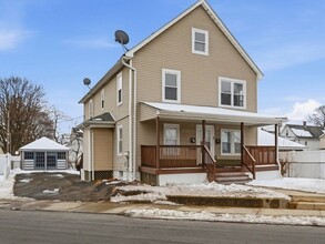 Building Photo - 882 Liberty St