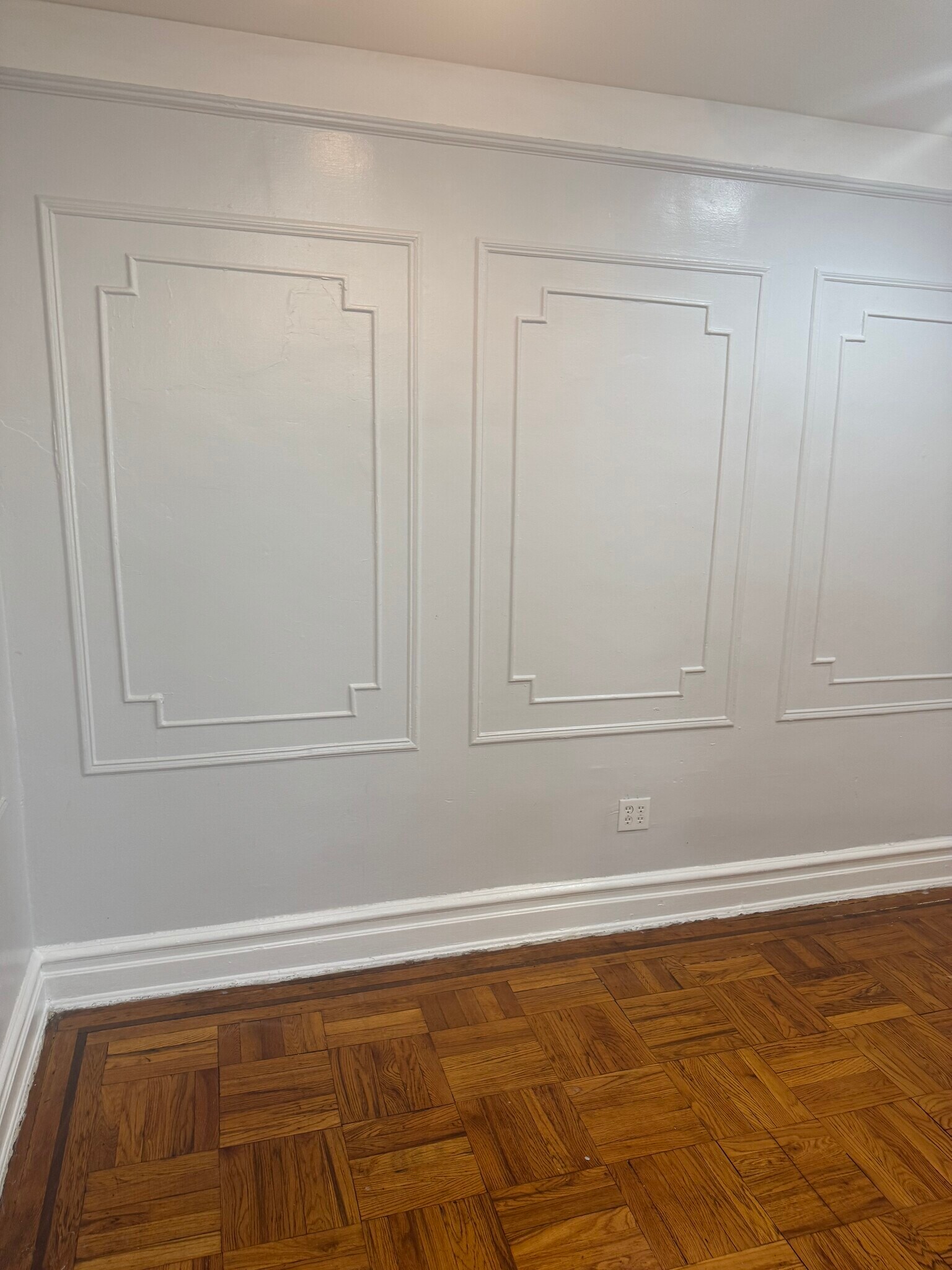 Building Photo - 821 Troy Ave