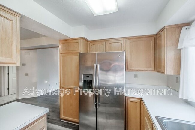 Building Photo - 2872 Raleigh Ct SE