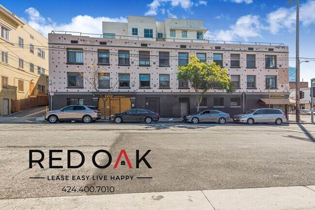 Building Photo - 692 Valencia St