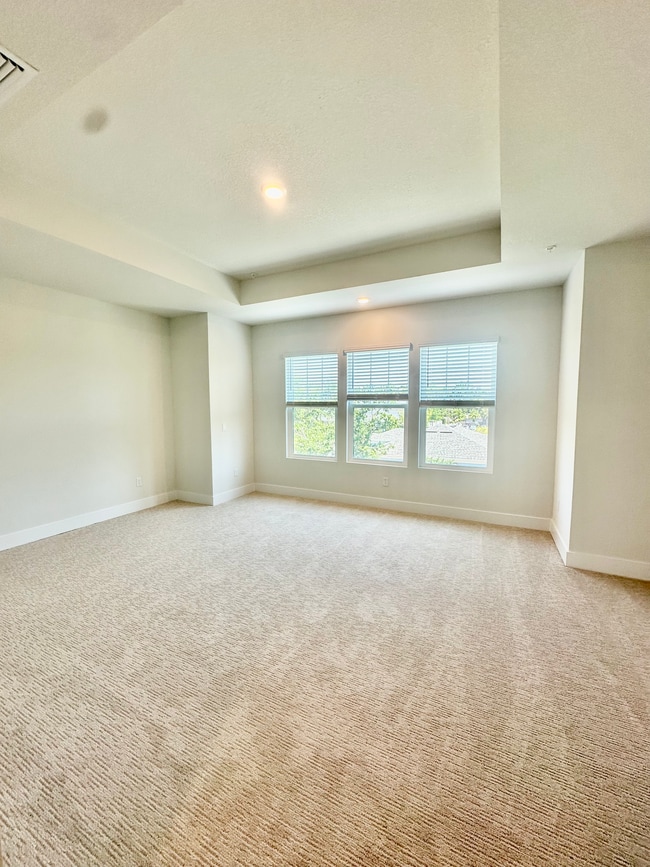 Building Photo - 3109 4th Ter N