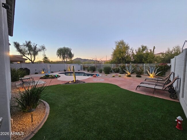 Building Photo - 4622 E Happy Coyote Trail